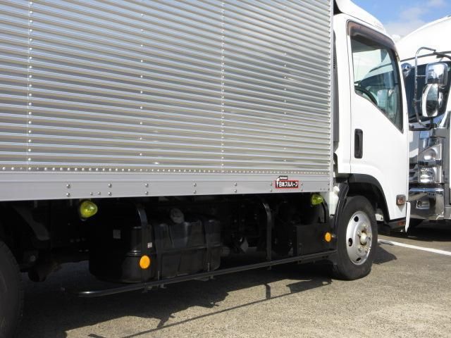 ISUZU ELF 2017 Image 31