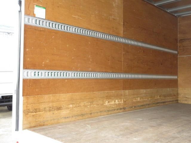 ISUZU ELF 2017 Image 31