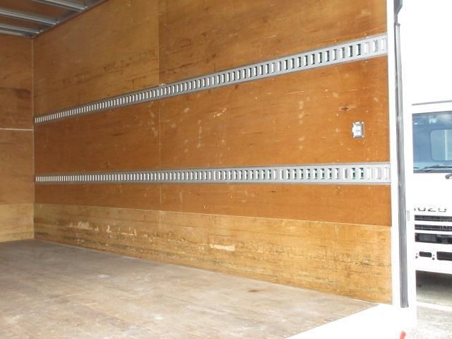 ISUZU ELF 2017 Image 31