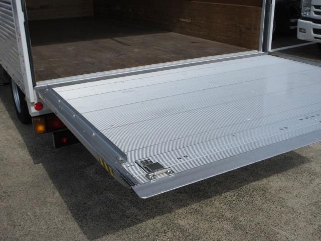 ISUZU ELF 2017 Image 31