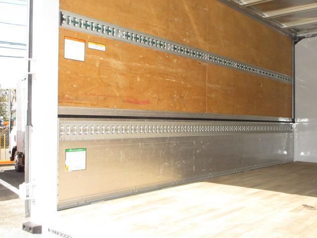 ISUZU ELF 2020 Image 31