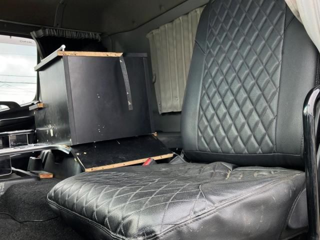 HINO PROFIA 2014 Image 31