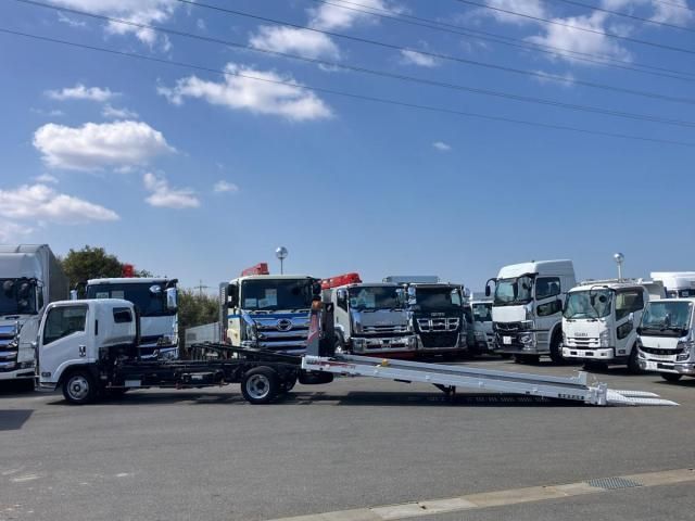 ISUZU ELF 2023 Image 31