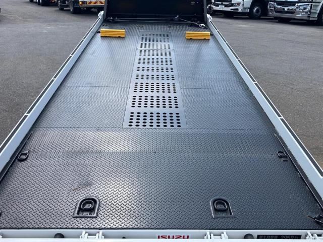 ISUZU ELF 2023 Image 31