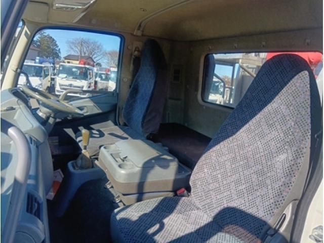 MITSUBISHI FUSOU FIGHTER 2014 Image 31