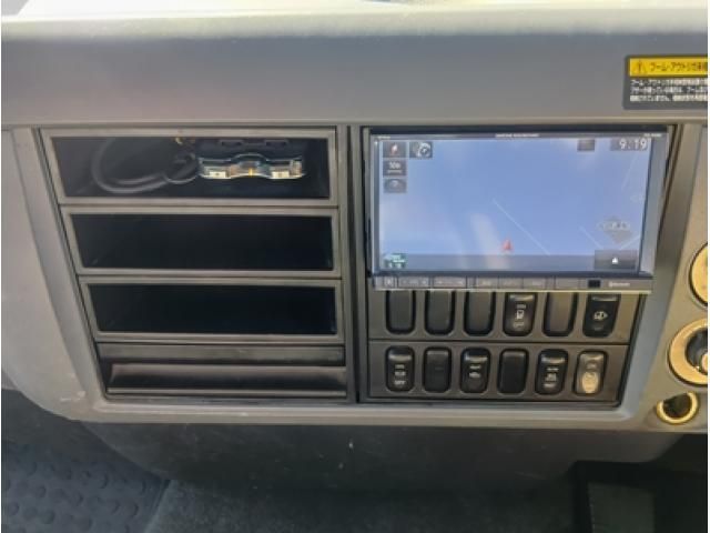 MITSUBISHI FUSOU FIGHTER 2014 Image 31