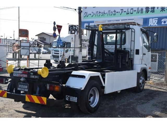 MITSUBISHI FUSOU FIGHTER 2016 Image 31