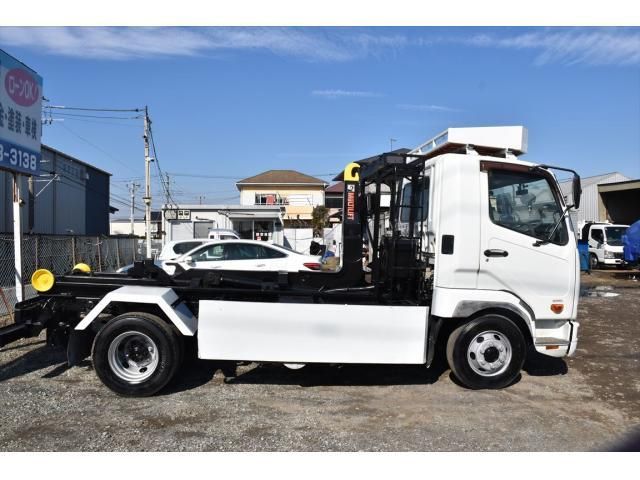 MITSUBISHI FUSOU FIGHTER 2016 Image 31