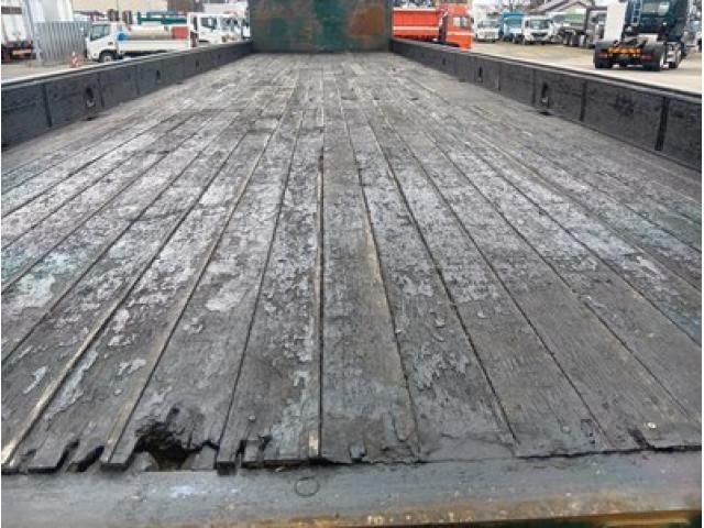 HINO PROFIA 2004 Image 31