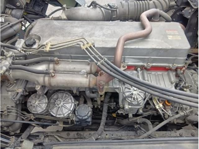 HINO PROFIA 2004 Image 31