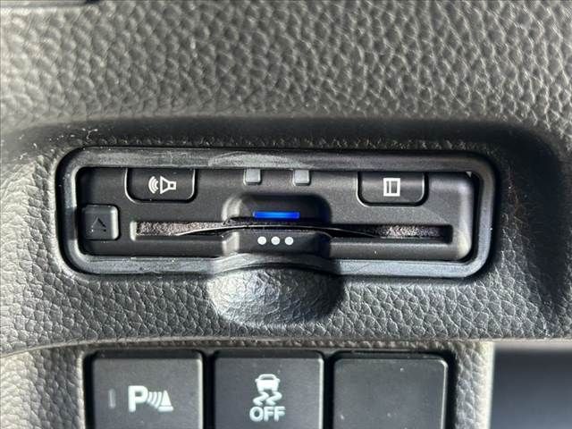 HONDA N BOX CUSTOM 2021 Image 31