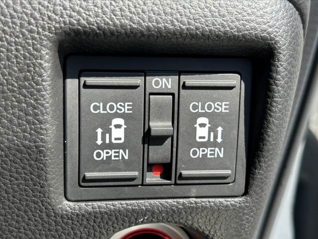 HONDA N BOX CUSTOM 2021 Image 31