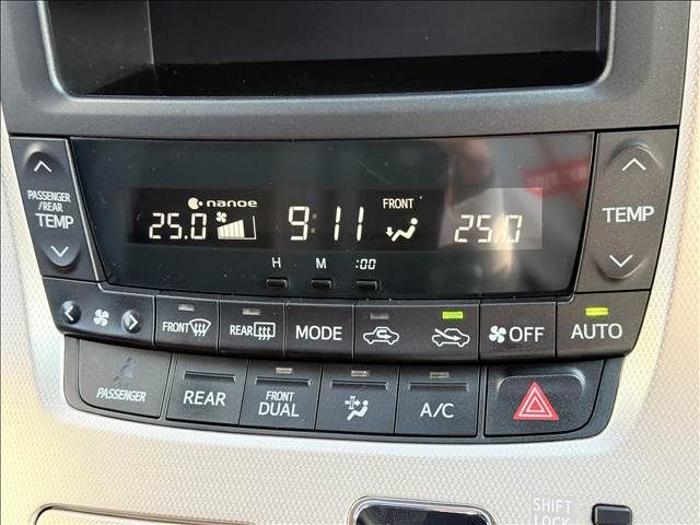 TOYOTA VELLFIRE 2013 Image 31