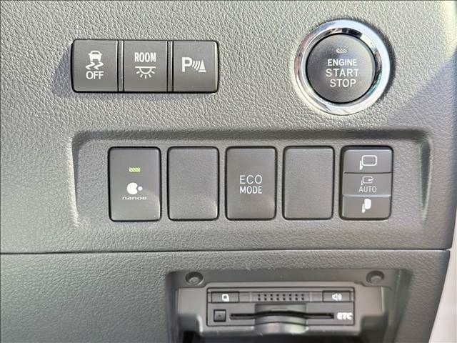 TOYOTA VELLFIRE 2013 Image 31