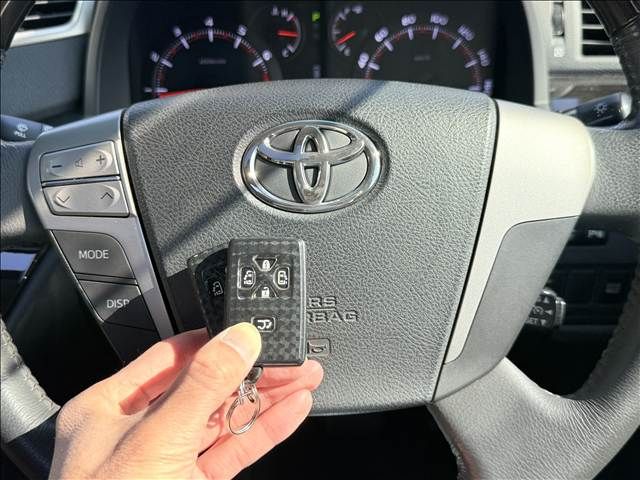 TOYOTA VELLFIRE 2013 Image 31