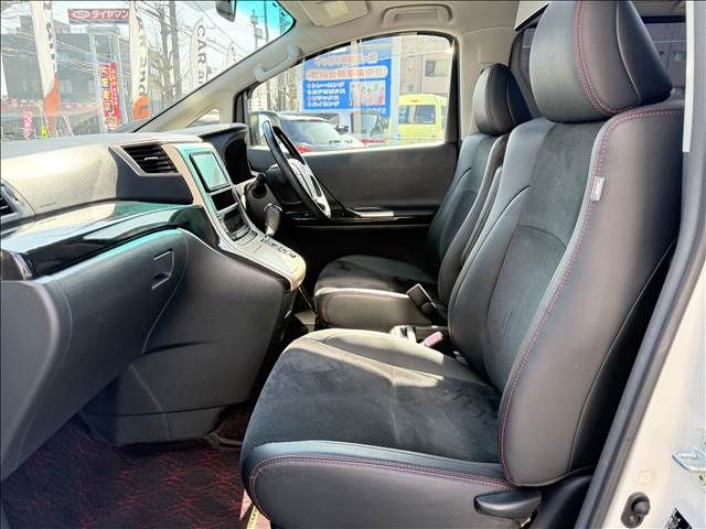 TOYOTA VELLFIRE 2013 Image 31