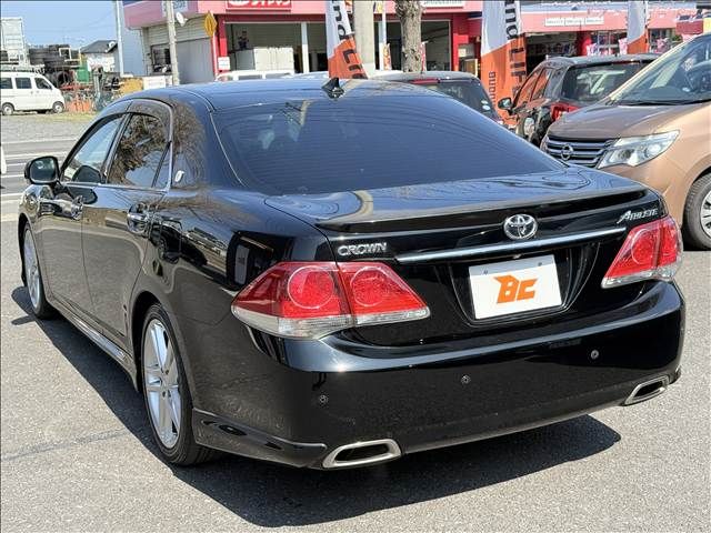 TOYOTA CROWN SEDAN 2011 Image 31