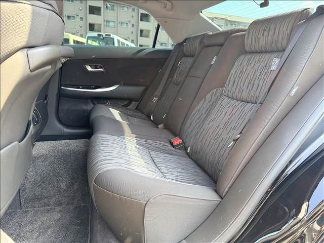 TOYOTA CROWN SEDAN 2011 Image 31