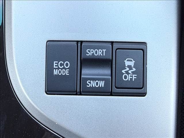 TOYOTA CROWN SEDAN 2011 Image 31