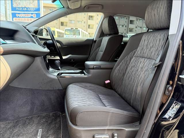 TOYOTA CROWN SEDAN 2011 Image 31