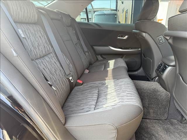 TOYOTA CROWN SEDAN 2011 Image 31