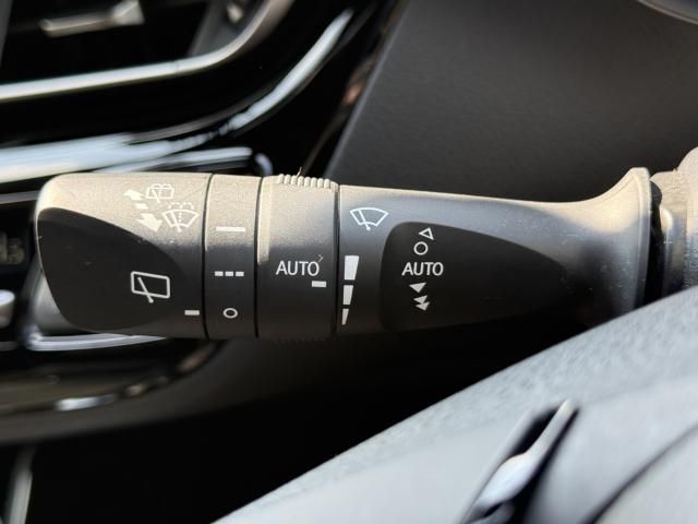 TOYOTA C-HR 2020 Image 31