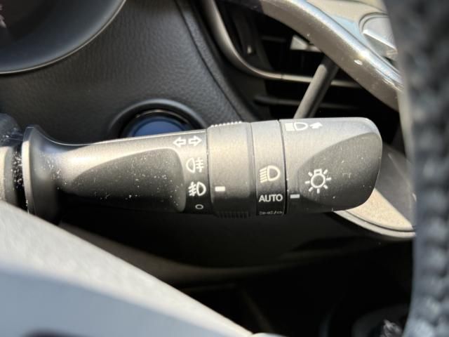 TOYOTA C-HR 2020 Image 31