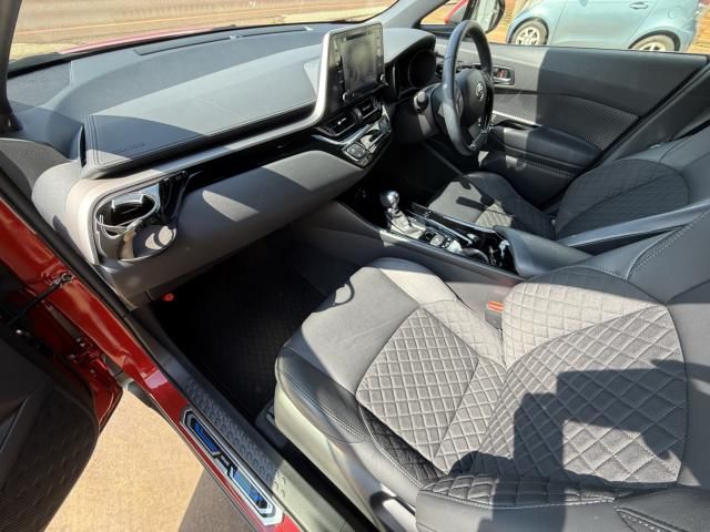 TOYOTA C-HR 2020 Image 31