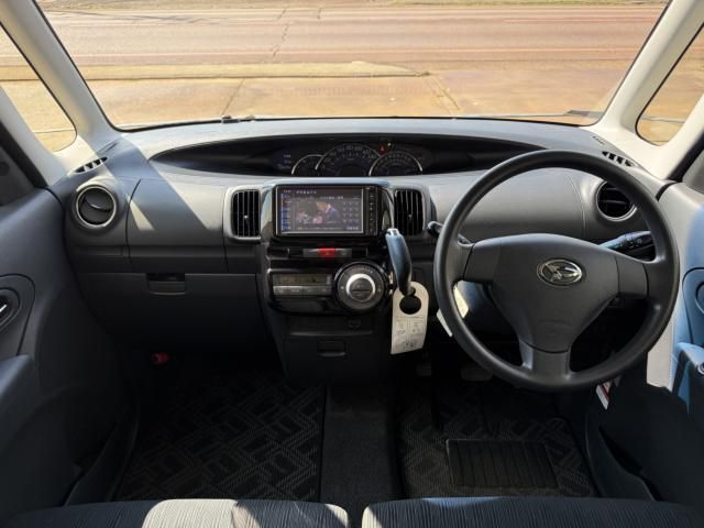 DAIHATSU TANTO CUSTOM 2013 Image 31