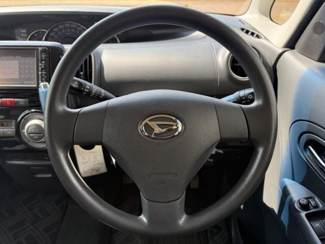 DAIHATSU TANTO CUSTOM 2013 Image 31