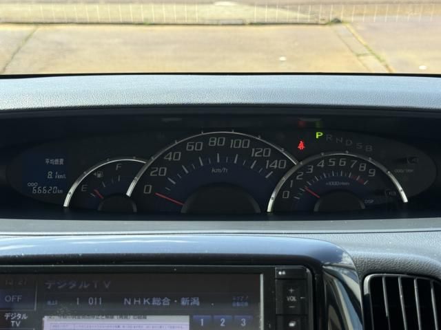 DAIHATSU TANTO CUSTOM 2013 Image 31