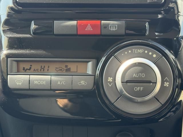 DAIHATSU TANTO CUSTOM 2013 Image 31