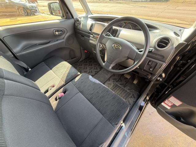 DAIHATSU TANTO CUSTOM 2013 Image 31