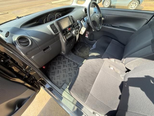 DAIHATSU TANTO CUSTOM 2013 Image 31