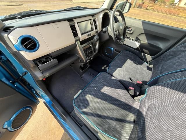 SUZUKI HUSTLER 4WD 2018 Image 31