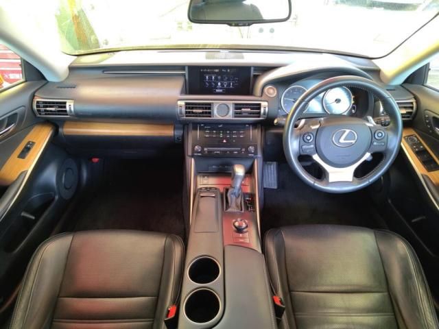 TOYOTA LEXUS IS250 2013 Image 31