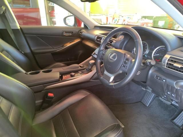 TOYOTA LEXUS IS250 2013 Image 31