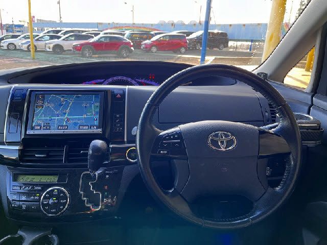 TOYOTA ESTIMA 2013 Image 31