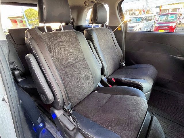 TOYOTA ESTIMA 2013 Image 31