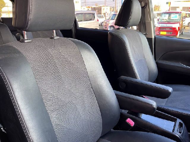 TOYOTA ESTIMA 2013 Image 31