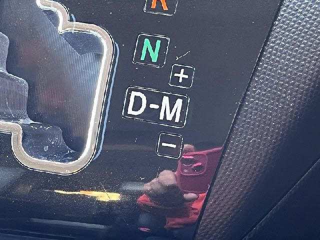 TOYOTA ESTIMA 2013 Image 31