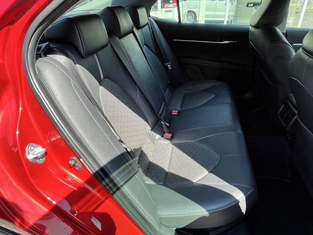 TOYOTA CAMRY HYBRID 2020 Image 31