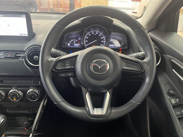 MAZDA DEMIO 2016 Image 31