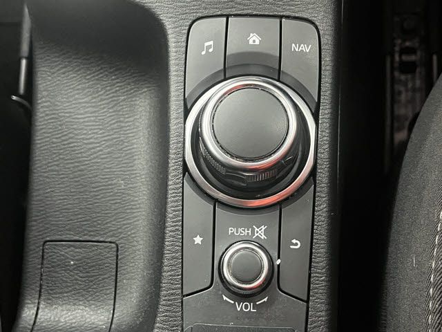 MAZDA DEMIO 2016 Image 31