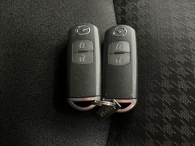 MAZDA DEMIO 2016 Image 31