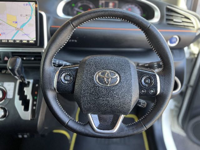 TOYOTA SIENTA HYBRID 2020 Image 31