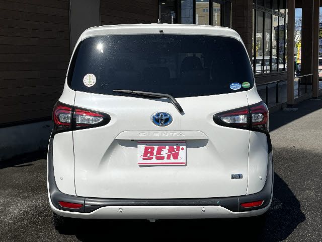 TOYOTA SIENTA HYBRID 2020 Image 31