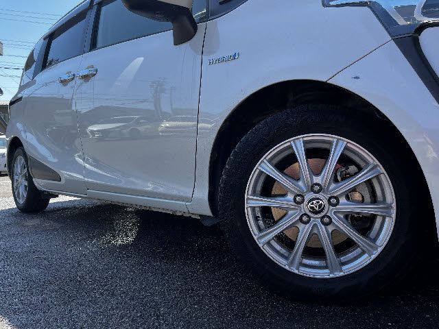 TOYOTA SIENTA HYBRID 2020 Image 31