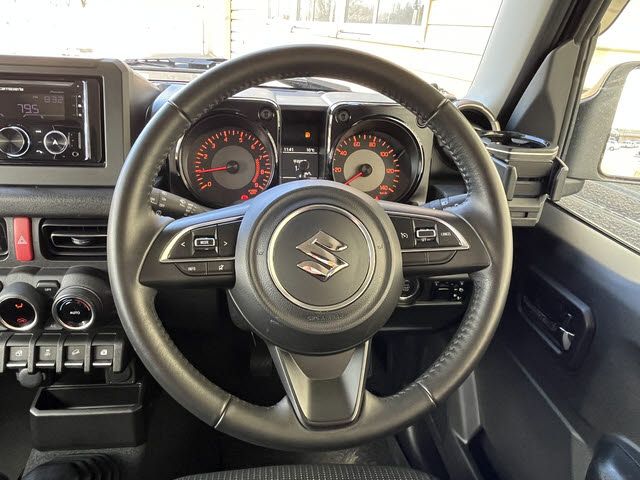 SUZUKI JIMNY 4WD 2023 Image 31