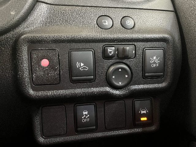 NISSAN NOTE 2018 Image 31